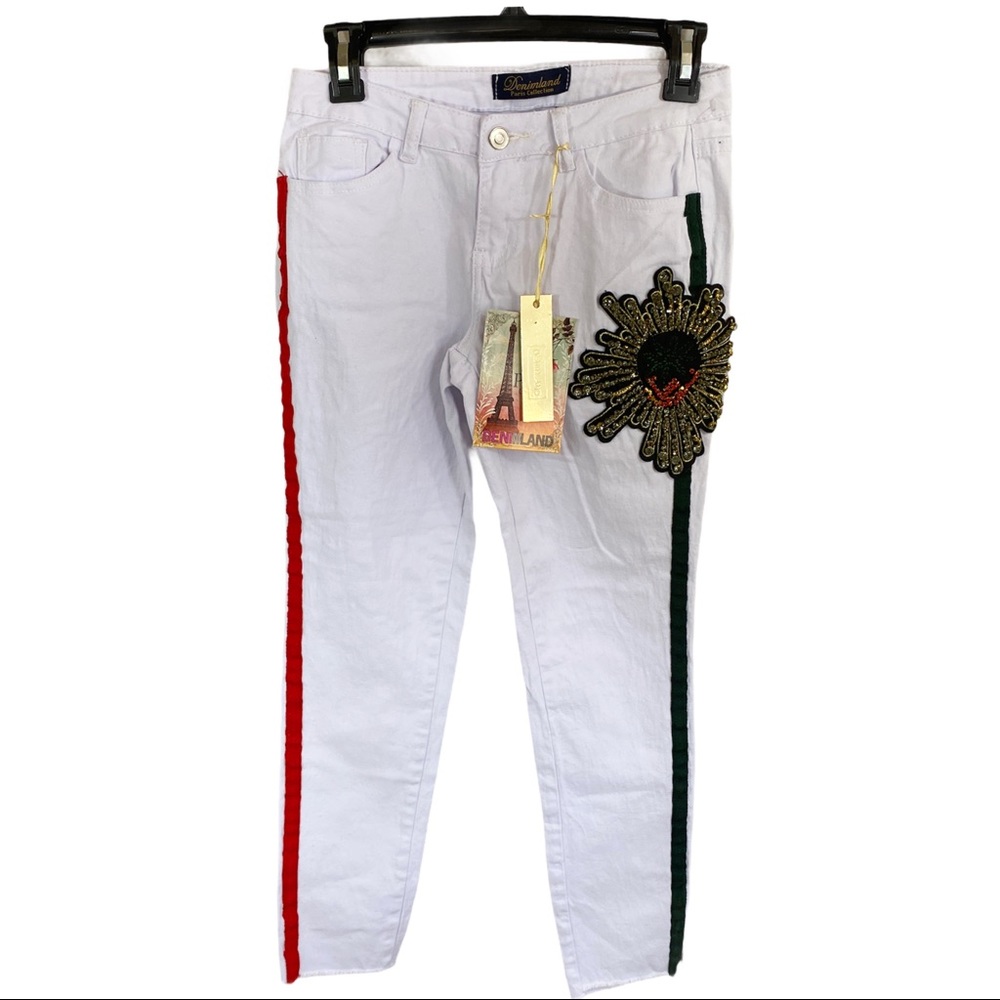 NWT Paris Collection White denim jeans Rhinestones appliqué detail women size 1